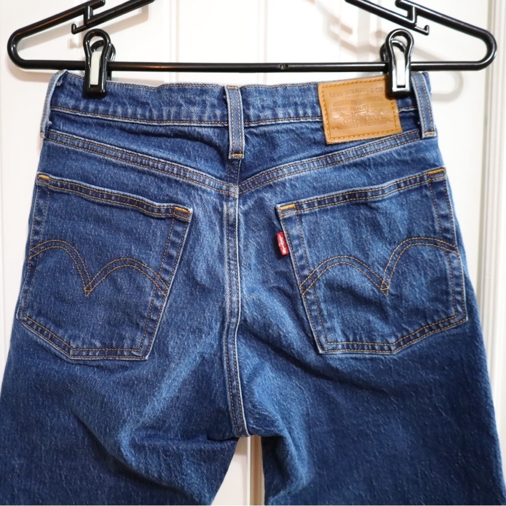 Levi’s Premium Wedgie Straight Fit Dark Wash Jeans Womens Size 26 - Picture 7 of 12